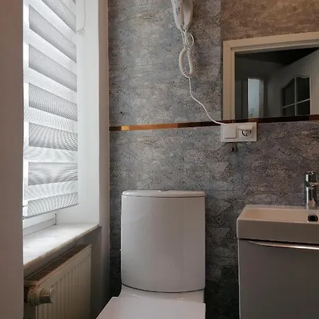 Tulip - Jednoosobowy Nr 1 Ze Wspolna Lazienka I Kuchnia