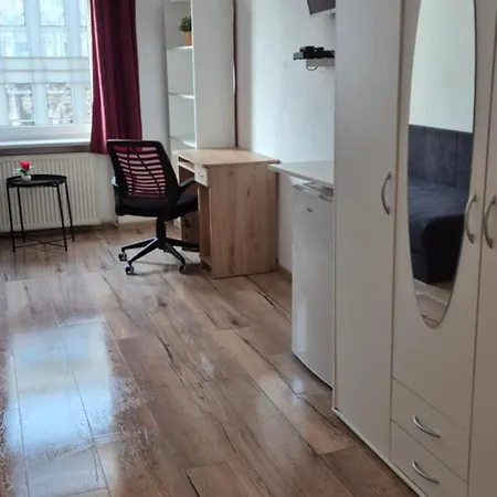 Tulip - Jednoosobowy Nr 1 Ze Wspolna Lazienka I Kuchnia Lägenhet Szczecin