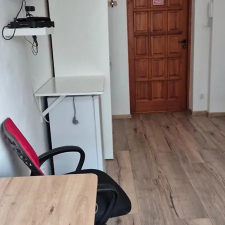 Tulip - Jednoosobowy Nr 1 Ze Wspolna Lazienka I Kuchnia Apartmán Štetín